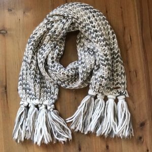 Fossil Warm Winter Scarf With Tassels